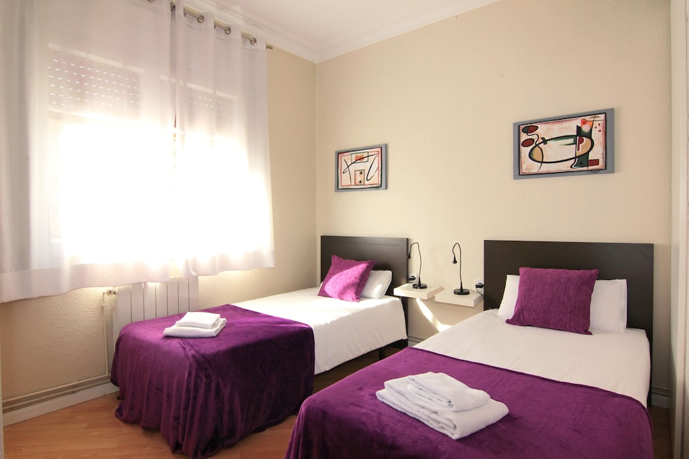 Apartment, 3 Bedrooms (1-2) photo 3