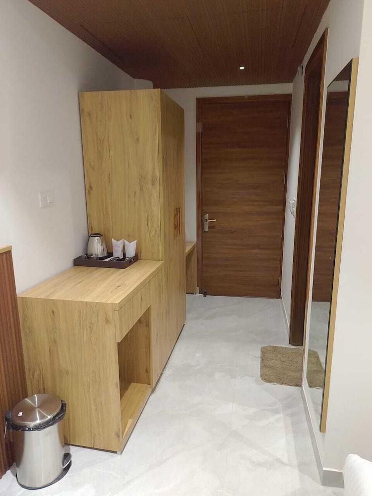 Classic Double Room, City View