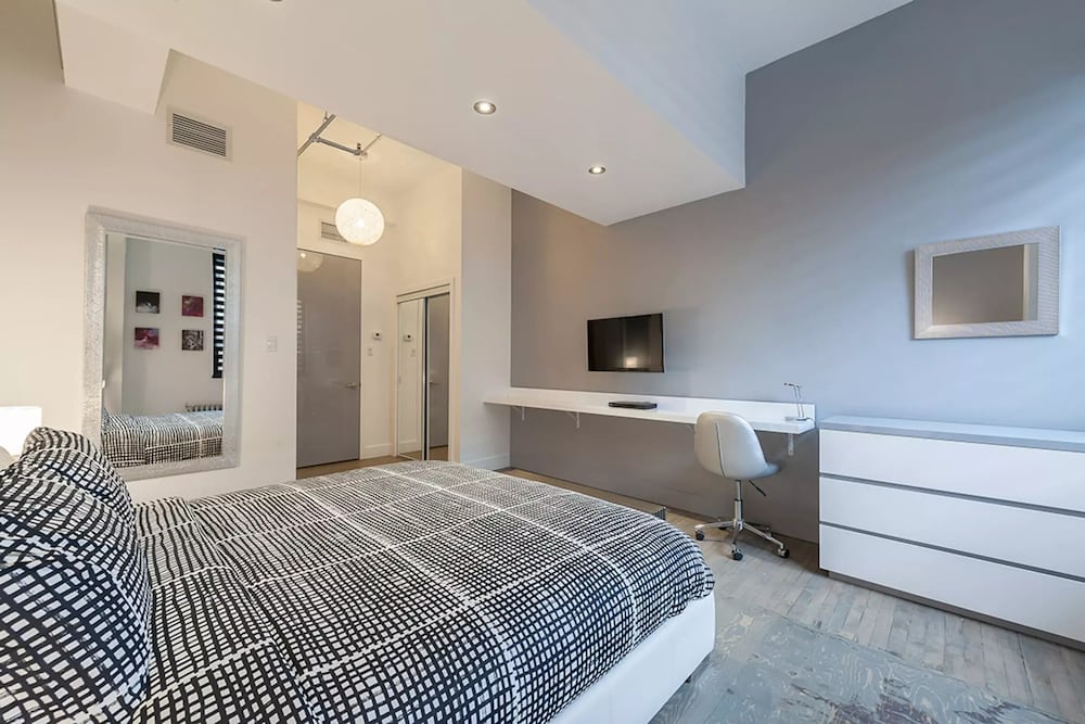 Executive Loft, 4 Bedrooms thumbnail 6