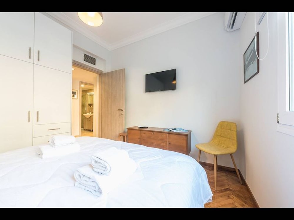 Apartment, 2 Bedrooms, Balcony, City View