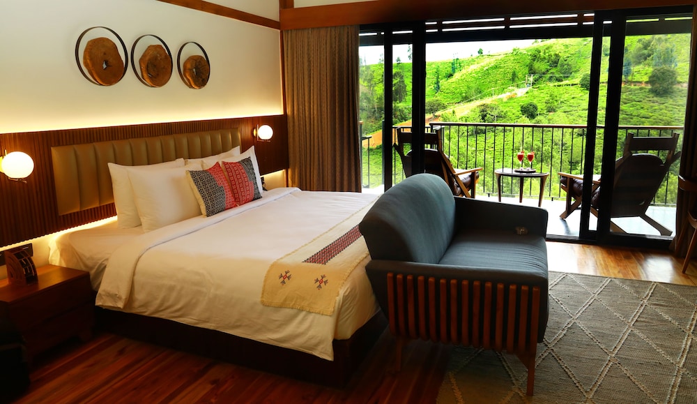Deluxe Garden Jacuzzi Chalet photo 3