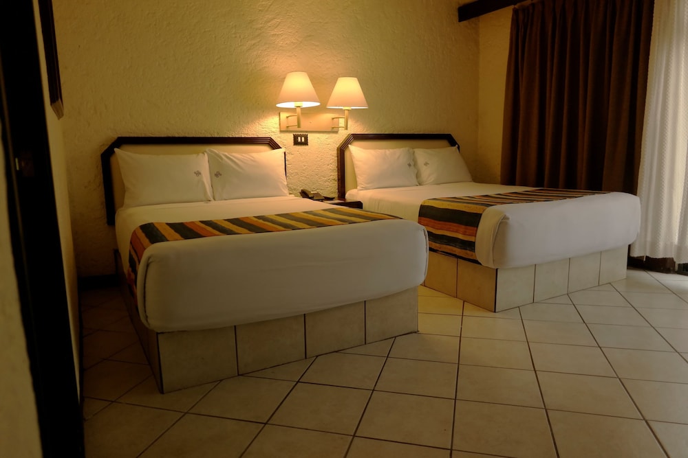 Superior Room, 2 Double Beds, Balcony - Photo 2