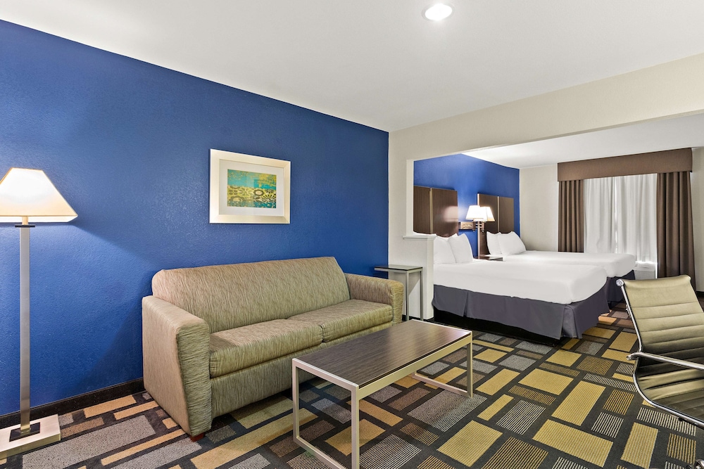 Suite, Multiple Beds, Accessible, Non Smoking (Refrigerator & Microwave with Sofabed) at Best Western Galleria Inn & Suites in Houston