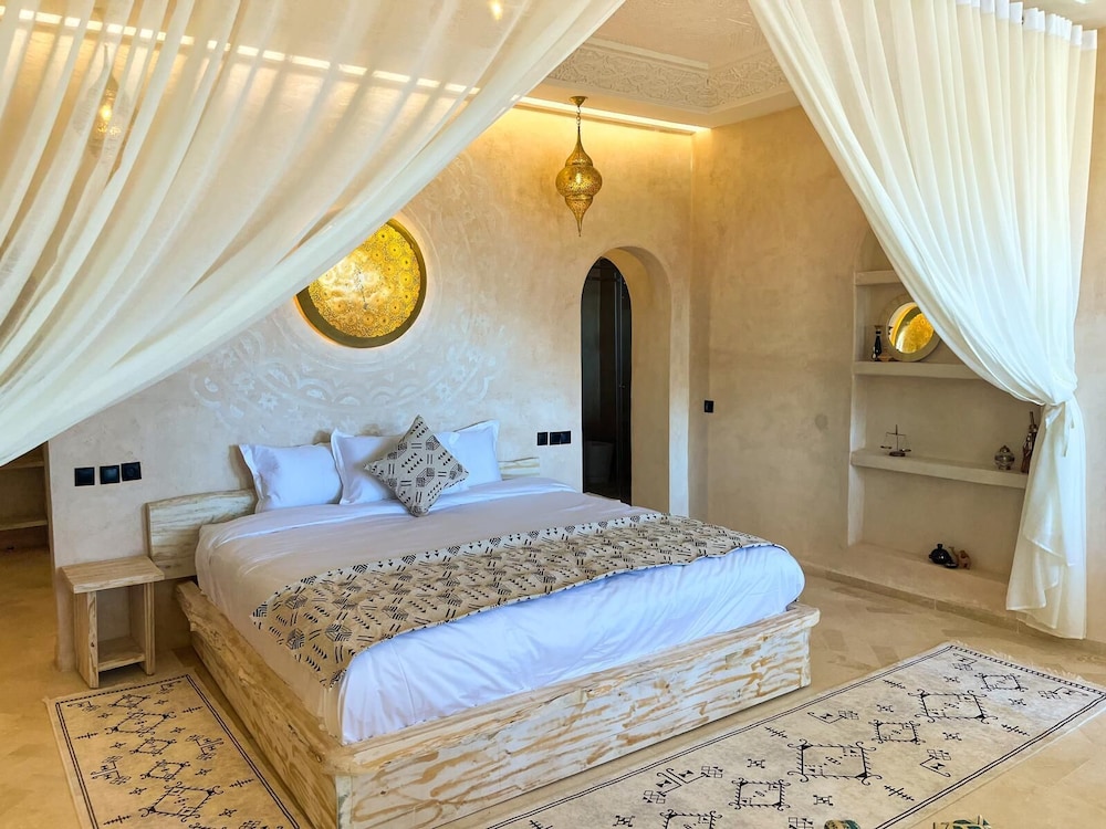 Royal Suite, Desert View