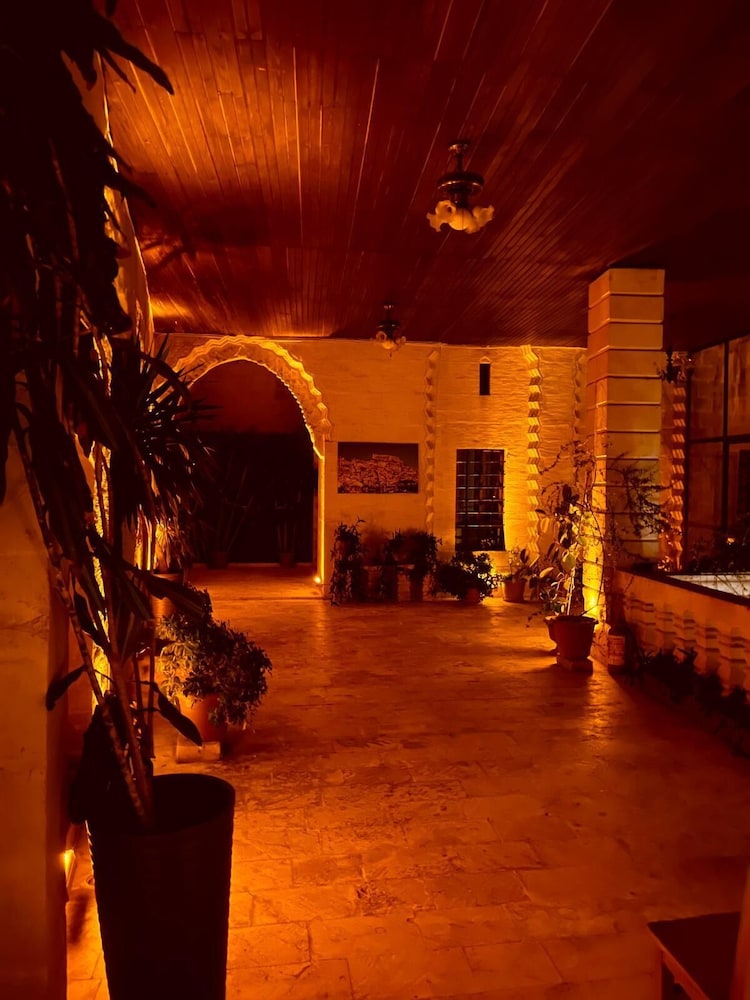 Traditional Quadruple Room, Multiple Beds, Non Smoking, Courtyard Area photo 2