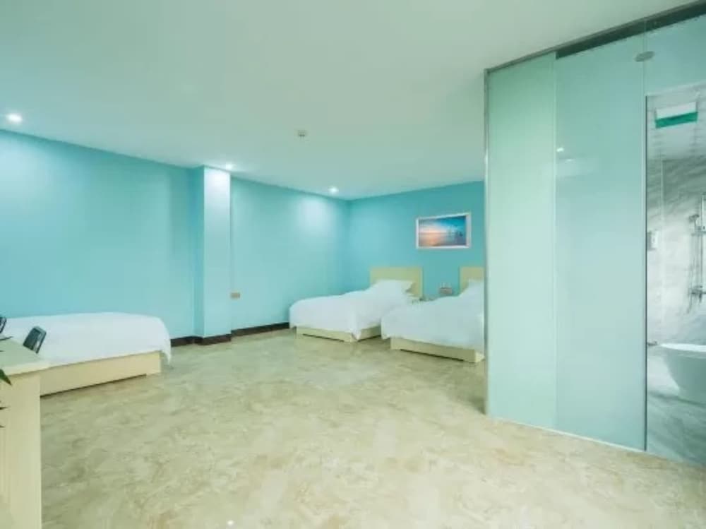 Deluxe Triple Room photo 1