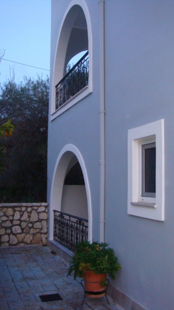 Standard Double or Twin Room - Photo 23
