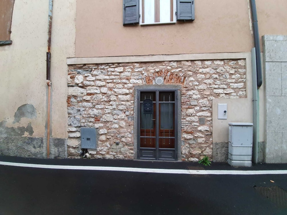 House photo 2