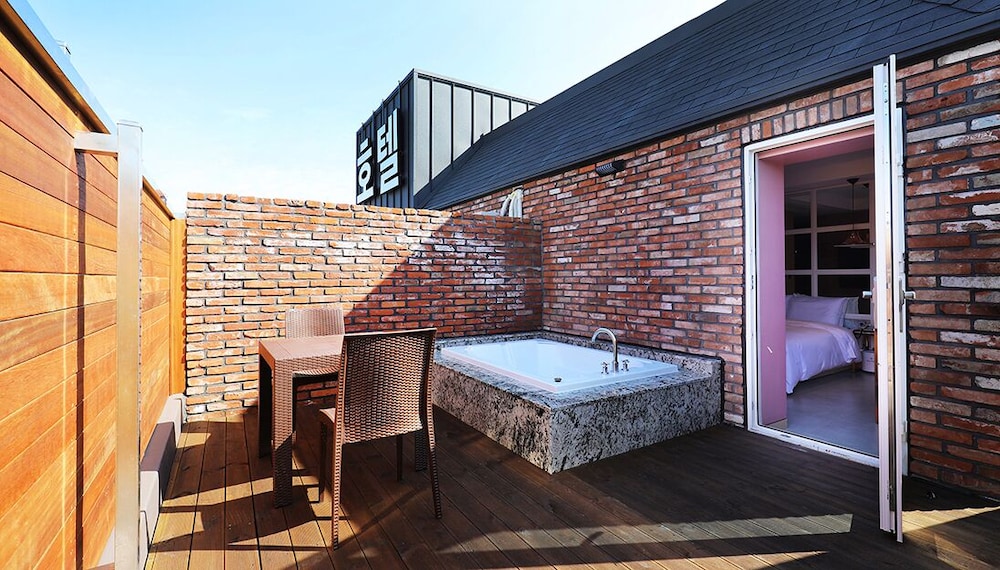 Terrace Room(Outdoor Bathtub Unavailable During Winter Season) - Photo 4