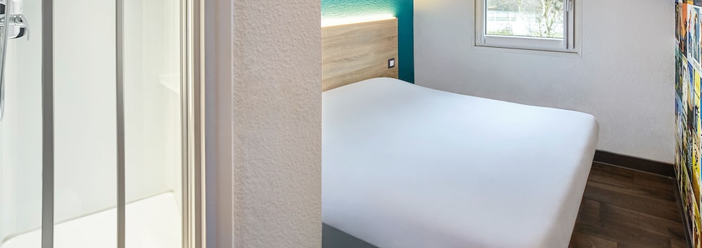 Room, 1 Double Bed, Private Bathroom (Cabrio) photo 3