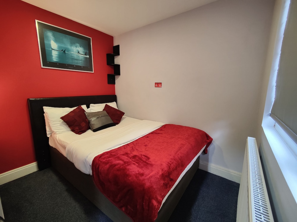 One Bedroom Apartment - Photo 1