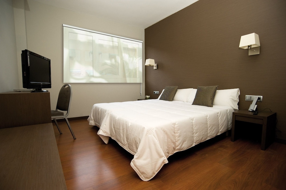 Double Room Single Use - Photo 1