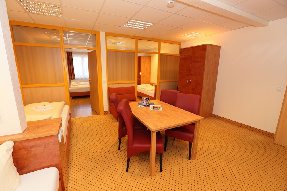 Apartment (6 Adults) - Photo 5