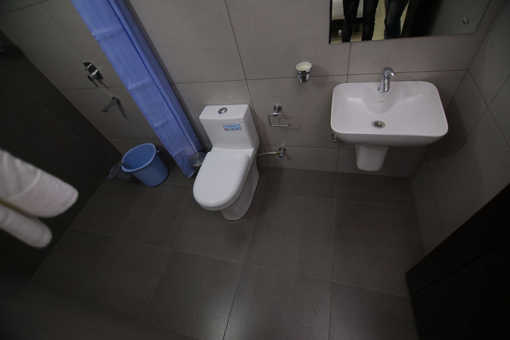 Deluxe Double Room, 1 Queen Bed, Resort View photo 2