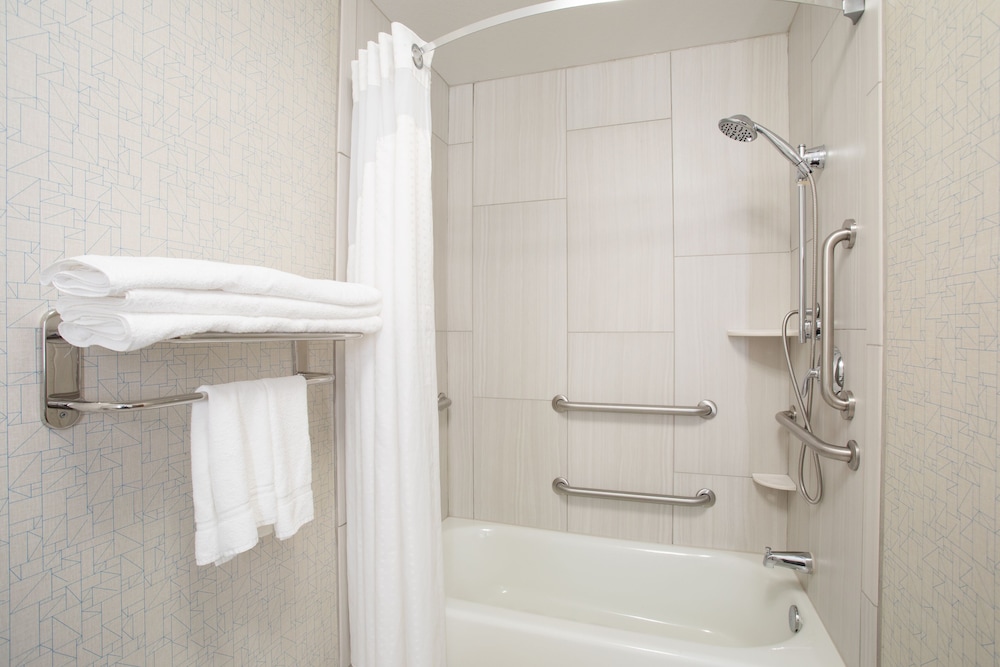 Suite, 1 King Bed with Sofa bed, Accessible (Communication, Accessible Tub) - Photo 4