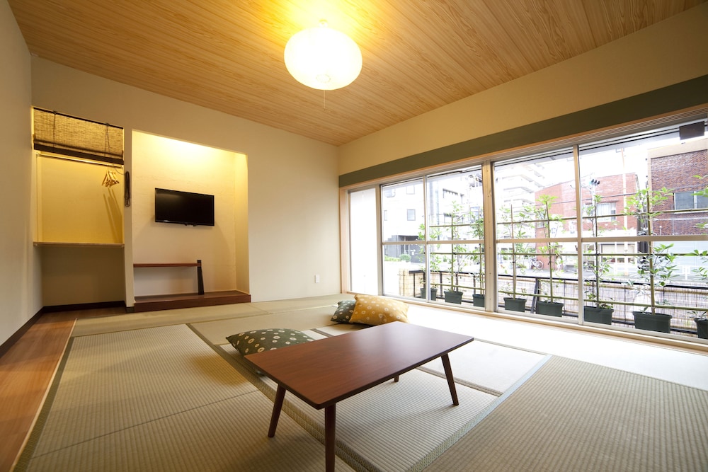 Deluxe Japanese-Style Room photo 2