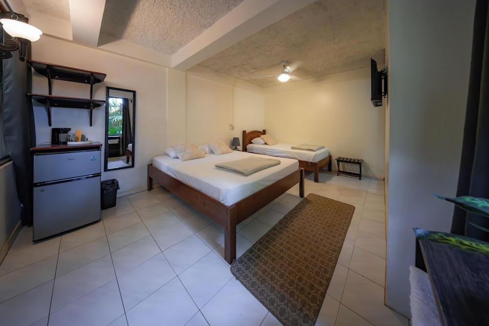 Family Triple Room, Garden View