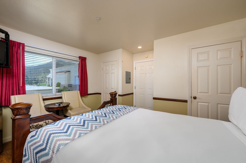Standard Single Room, 1 Queen Bed, Ensuite (Standard 1 Queen Bed) photo 2