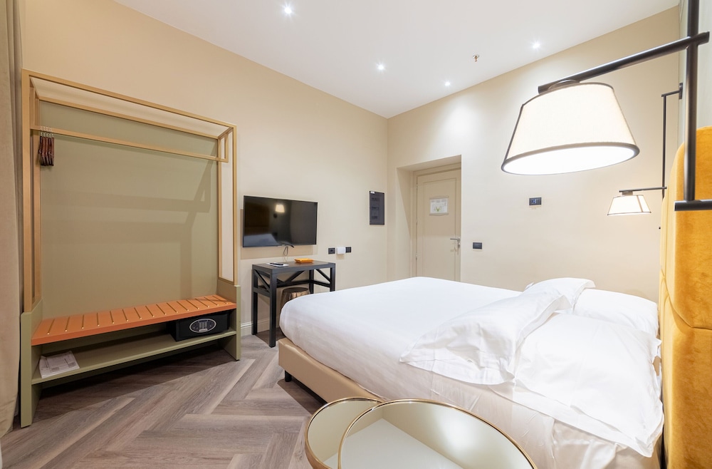 Classic Double or Twin Room photo 3