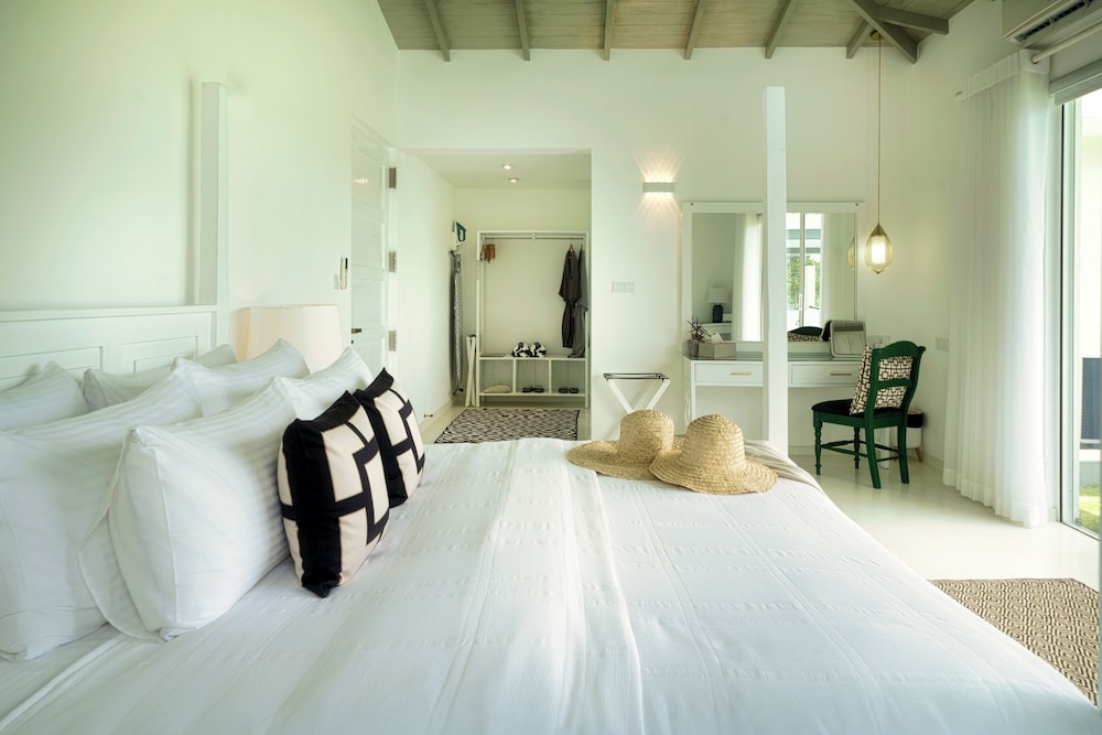 Honeymoon Villa, Mountain View photo 1