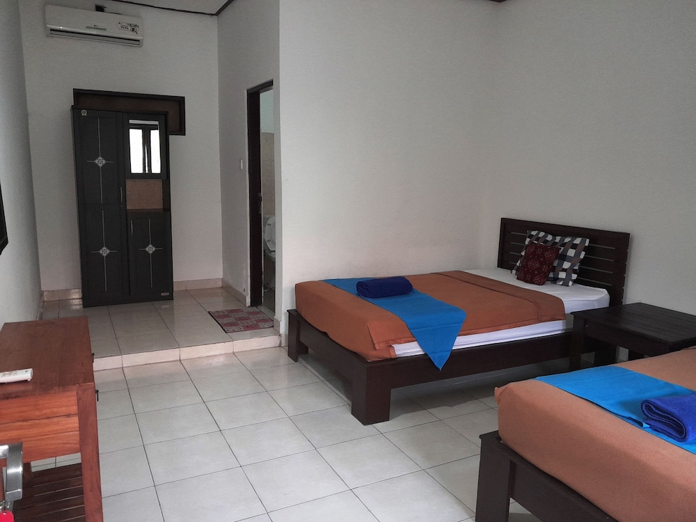 Basic Twin Room