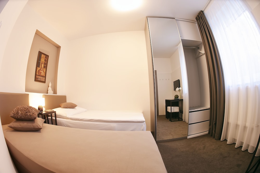 Premium Twin Room, 1 Bedroom