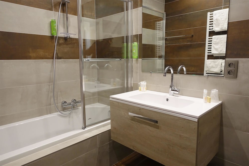 Superior Double or Twin Room photo 3