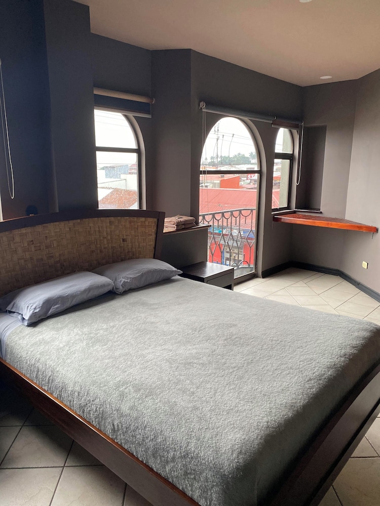 Double Room with Private Bathroom photo 2