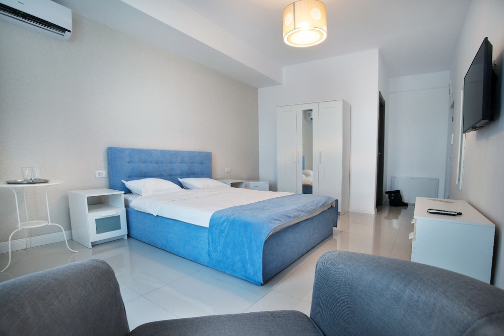 Royal Apartment, Sea View