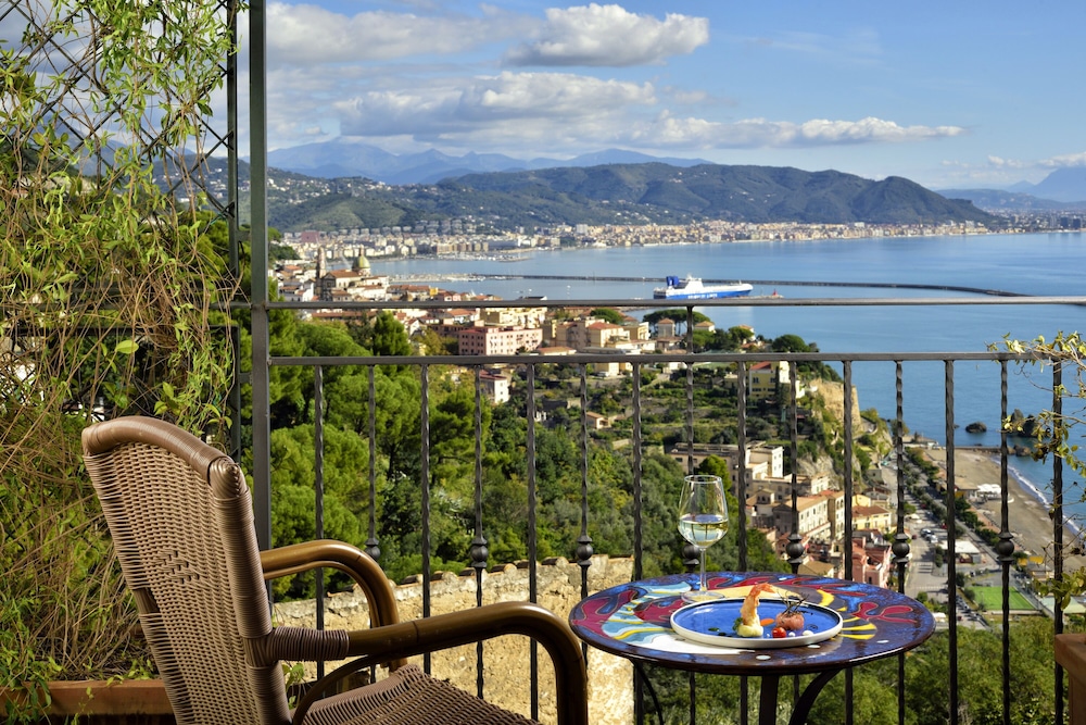 Deluxe Double Room, Sea View - Photo 2
