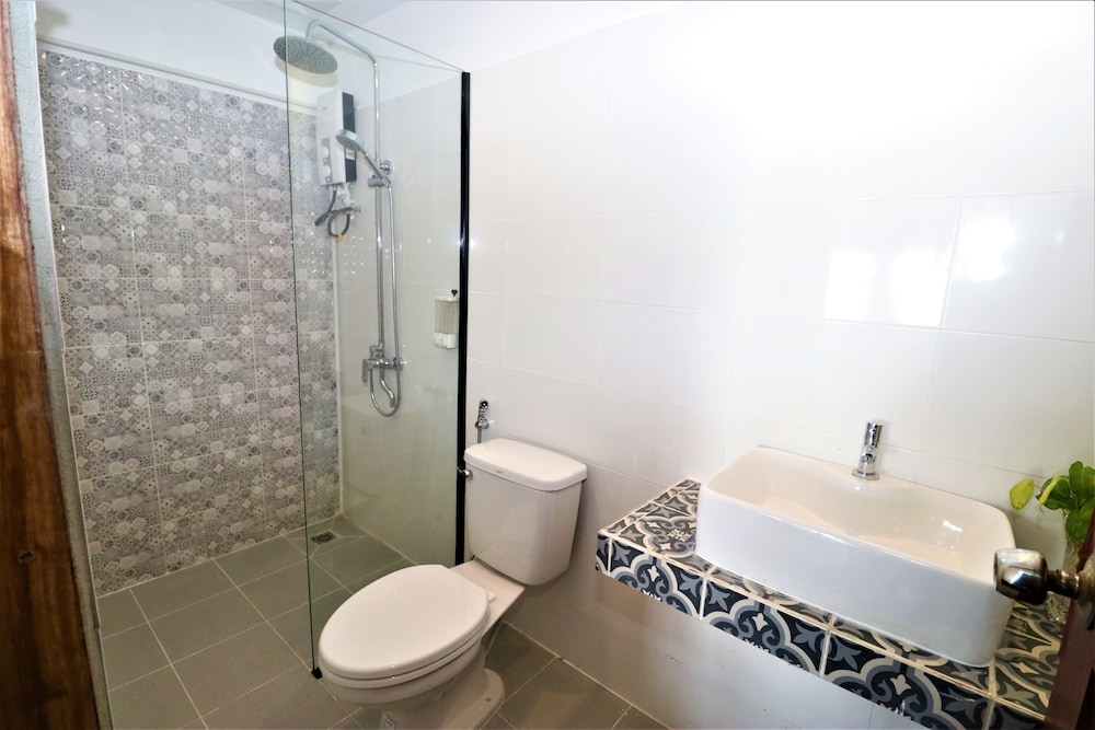 Superior Triple Room, Non Smoking photo 3