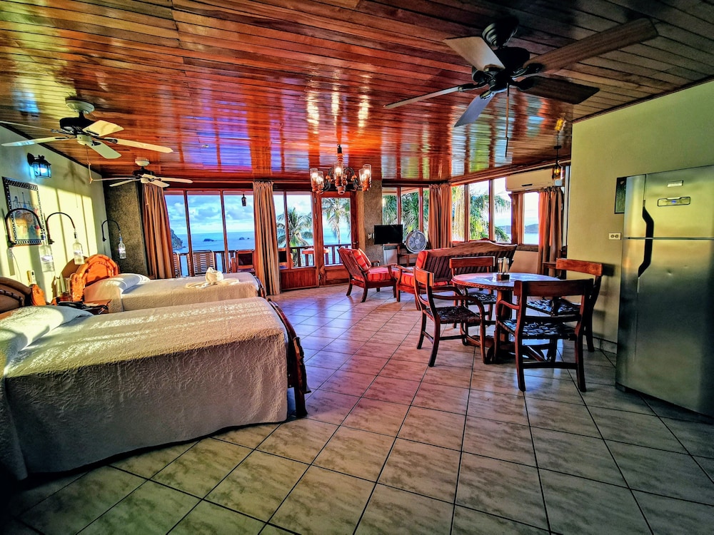 Studio Plus, Ocean View - Adults Only photo 2
