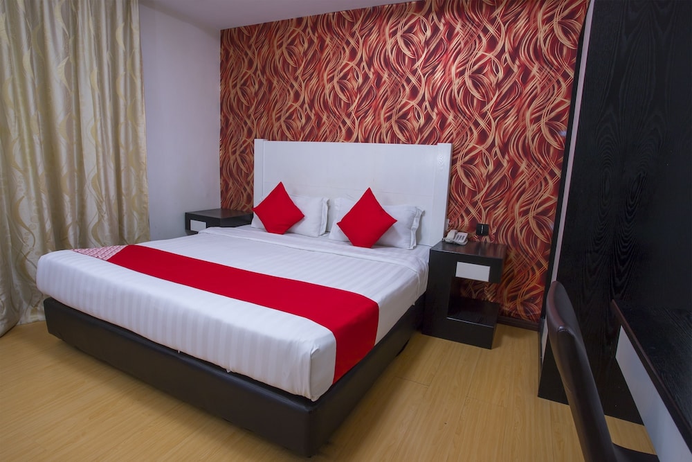 Deluxe Double Room, 1 King Bed photo 3