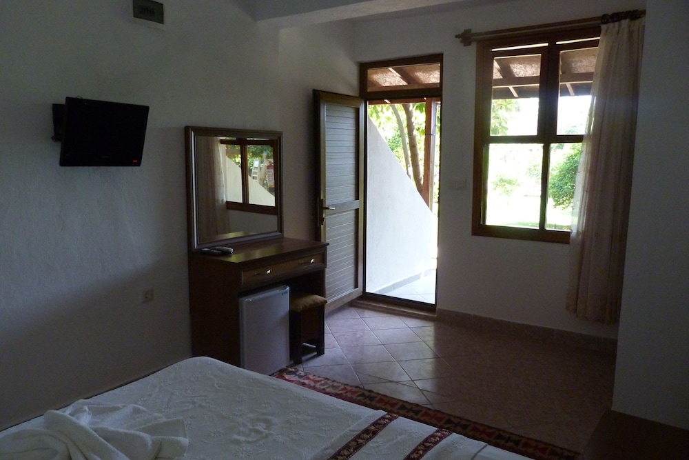 Double or Twin Room photo 3
