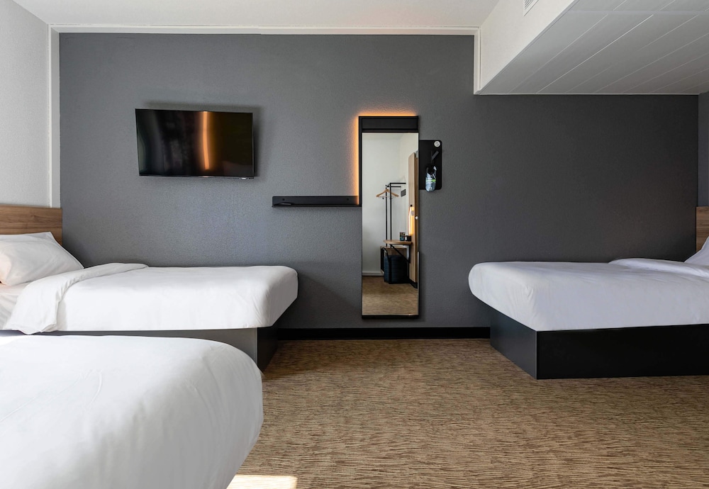 Standard Quadruple Room - Photo 3