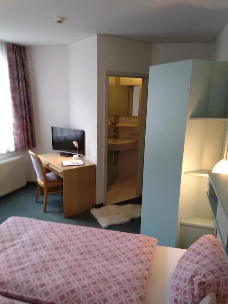 Single Room Balcony