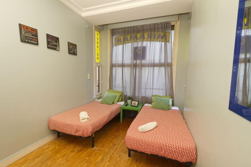 Habitación Cuádruple, Baño Privado