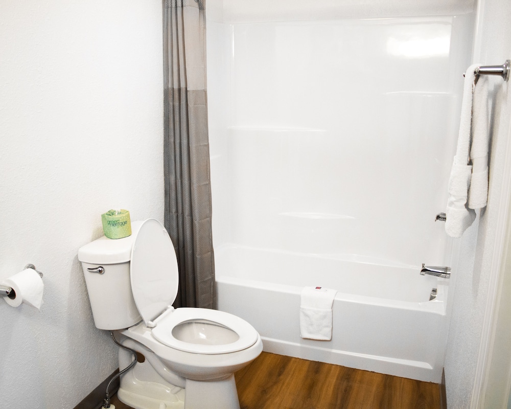 Deluxe Room, 2 Double Beds, Non Smoking, Refrigerator & Microwave - Photo 4