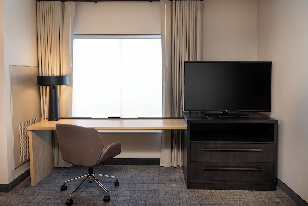 Suite, Multiple Beds (Hearing Accessible) photo 2