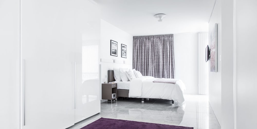 Deluxe Suite, 1 Bedroom, Balcony photo 2
