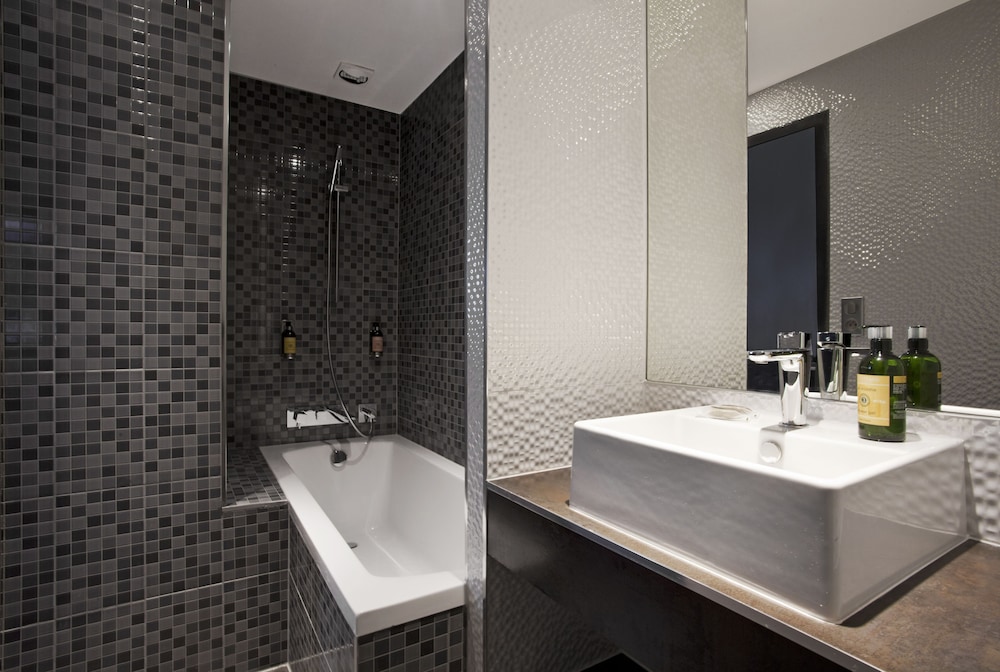 Superior Room - Photo 7