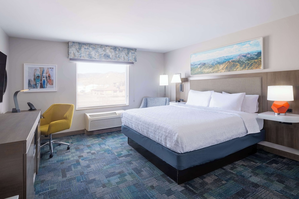 Room, 1 King Bed, Accessible (Hearing) - Photo 1
