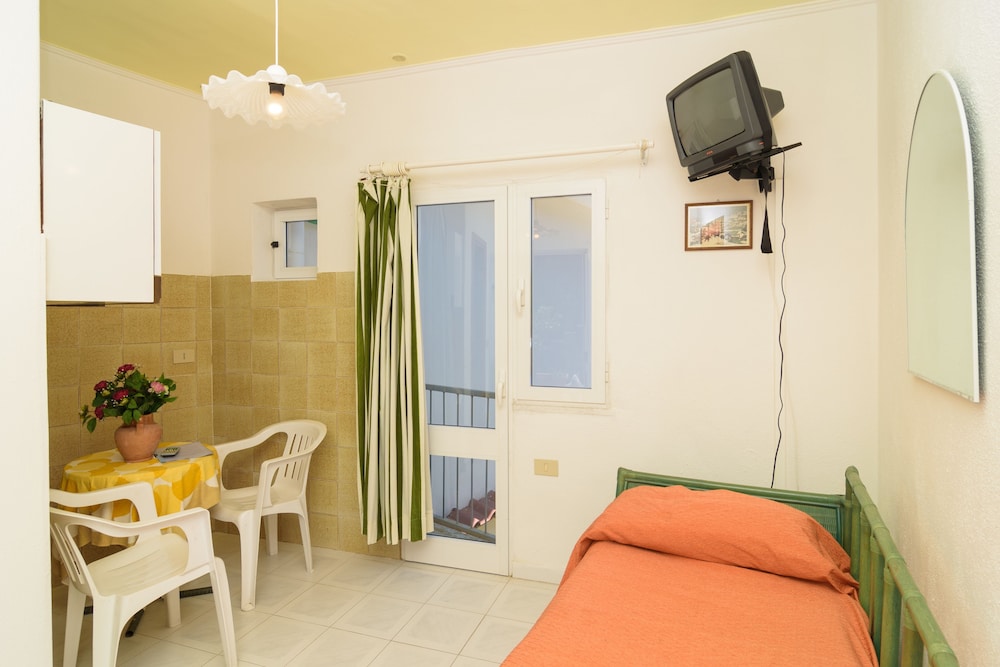 Single Room photo 1