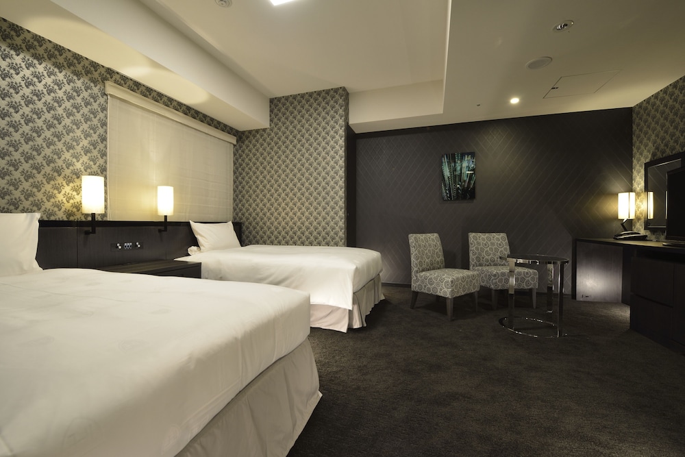 Universal Deluxe Twin Room - Photo 1