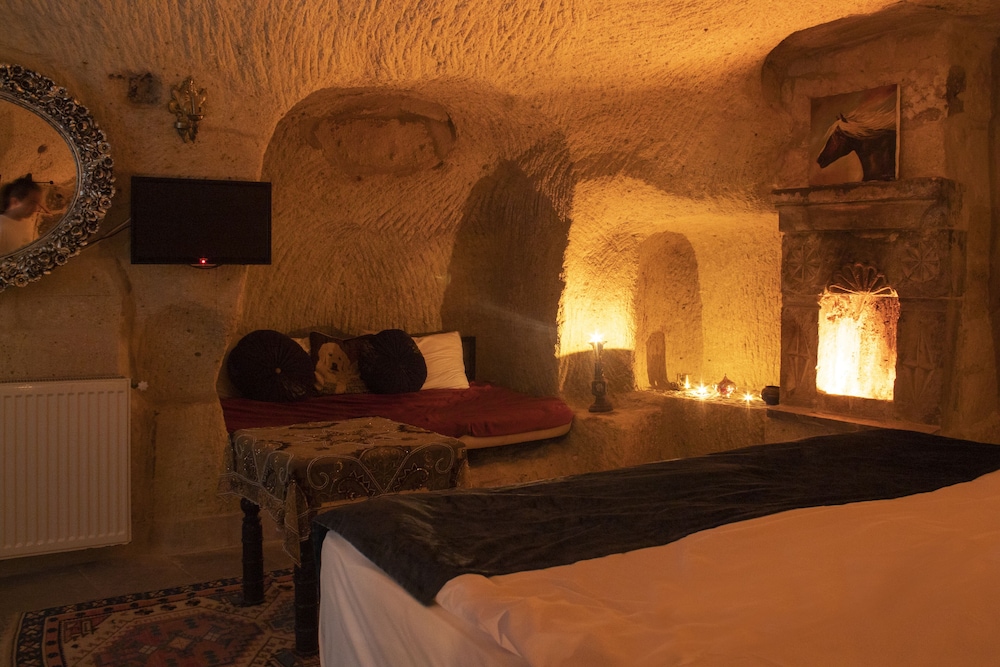 Standard Cave Room photo 1