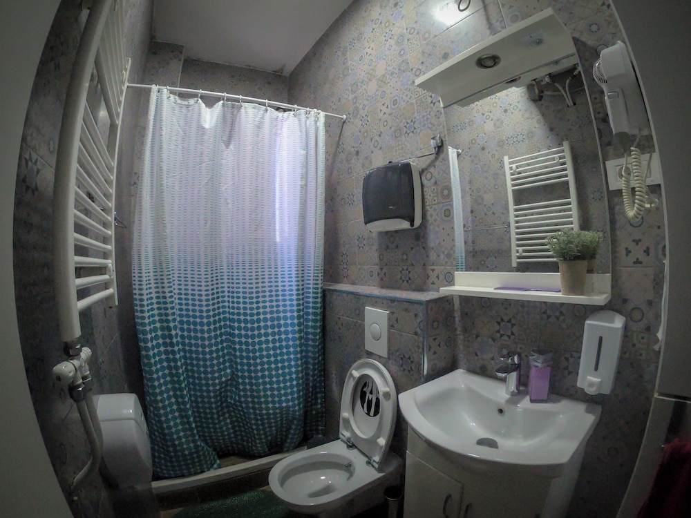 Classic Twin Room, Non Smoking, City View photo 2