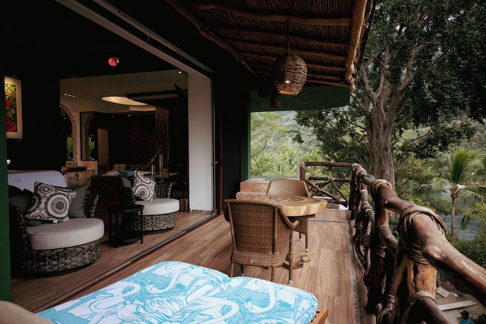 New Tower-eagle Love Nest Ocean View