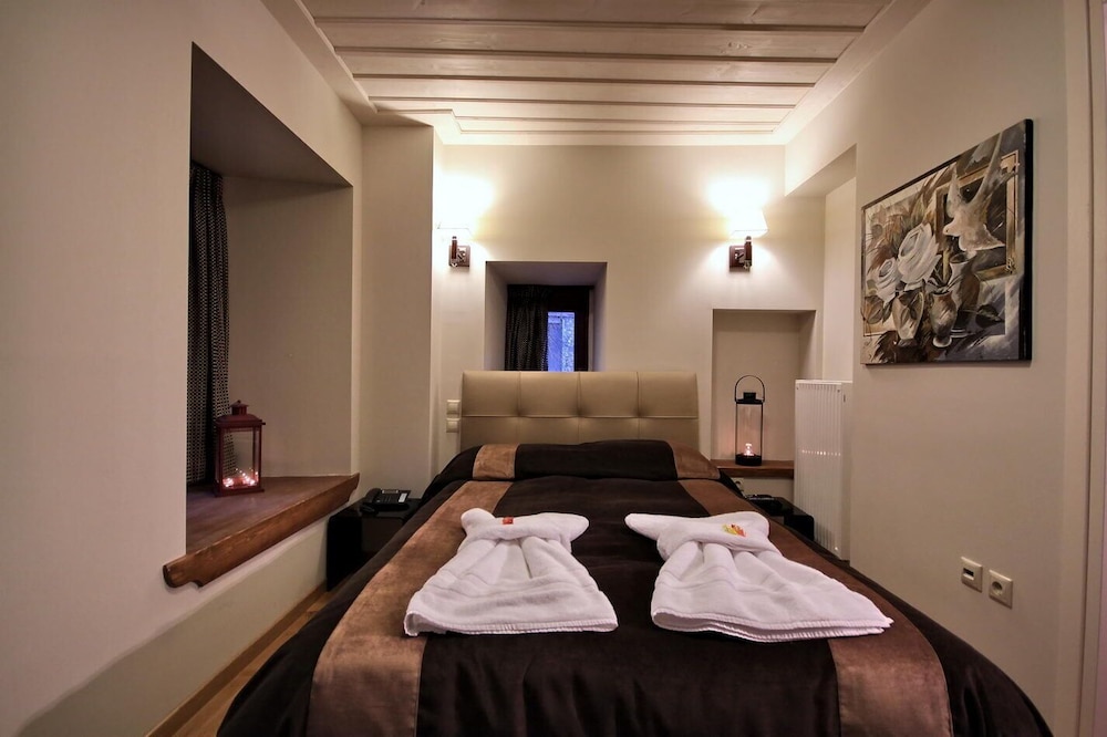 Economy Double Room photo 2