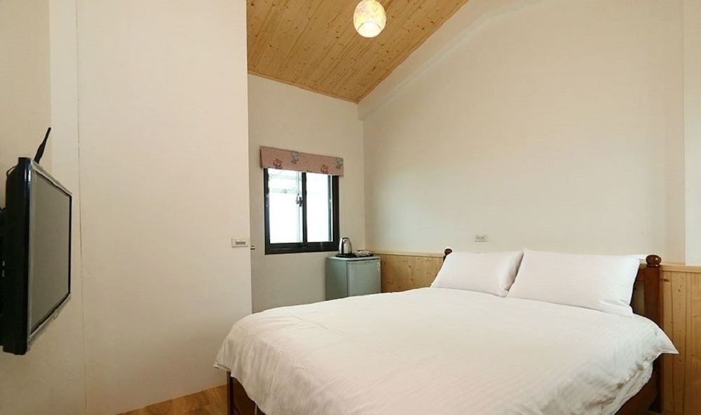 Double Room - Photo 5