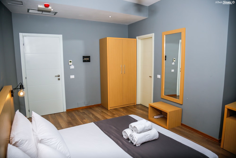 Standard Double Room, Balcony, Courtyard View photo 2